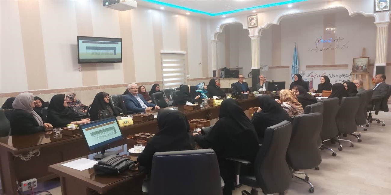 نشست بررسی شاخص‌های شهر دوستدار سالمند در معاونت بهداشتی مراغه برگزار شد