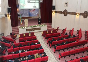 رئیس دانشکده علوم پزشکی و خدمات بهداشتی درمانی مراغه طی پیامی روز پزشک را تبریک گفت