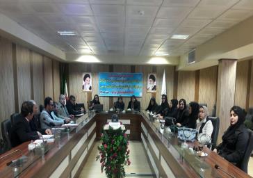   بمناسبت ایام الله دهه فجر/ رئیس دانشکده با خانواده شهداء و جانبازان دیدار کرد