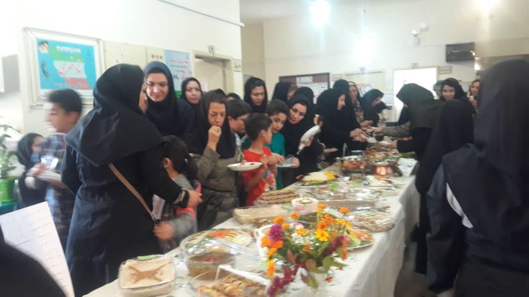 امحاء بیش از یک تن کالای غیرمجاز مکشوفه توسط مدیریت غذا و دارو دانشکده علوم پزشکی مراغه