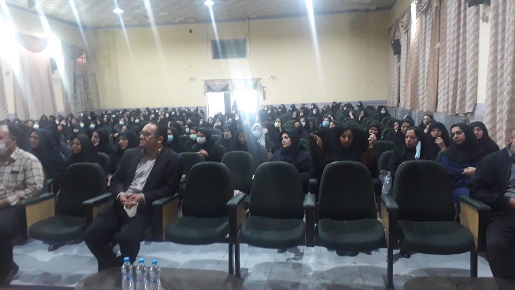 رئیس دانشکده از پایگاه انتقال خون شهرستان مراغه بازدید کرد