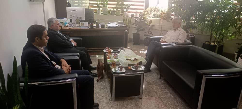 از دست اندرکاران اجرای نظام برنامه ریزی عملیاتی دانشکده تقدیرشد