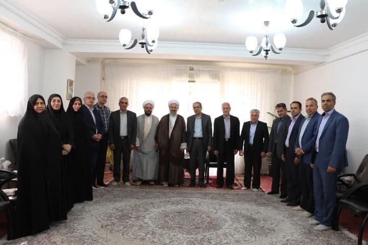 تداوم حضور اکیپ های سیار غربالگری پویش ملی دیابت و فشار  خون بالا در میادین اصلی شهر 