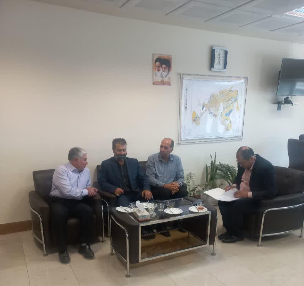 حضور اساتید، دانشجوسان و کارکنان دانشکده در راهپیمایی روز جهانی قدس